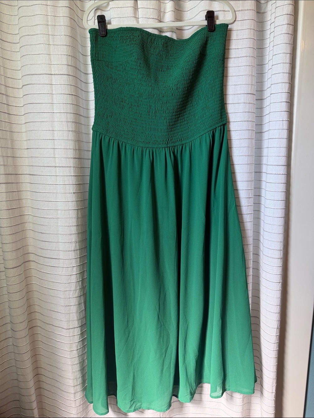 Amazon Strapless Emerald Green Midi Dress